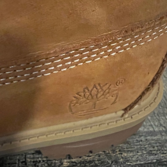 Timberlands - Picture 3 of 9